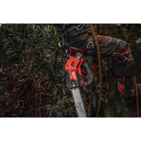MILWAUKEE M18 FTHCHS30 -802 FUEL Řetězová pila s horní rukojetí a lištou 30 cm 4933479990