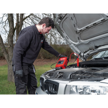 MILWAUKEE M18™ startovací zdroj 4933498026