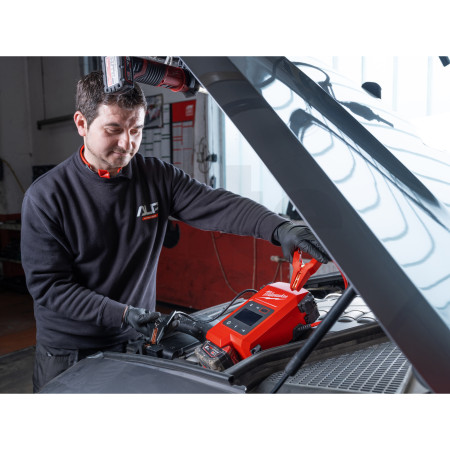 MILWAUKEE M18™ startovací zdroj 4933498026