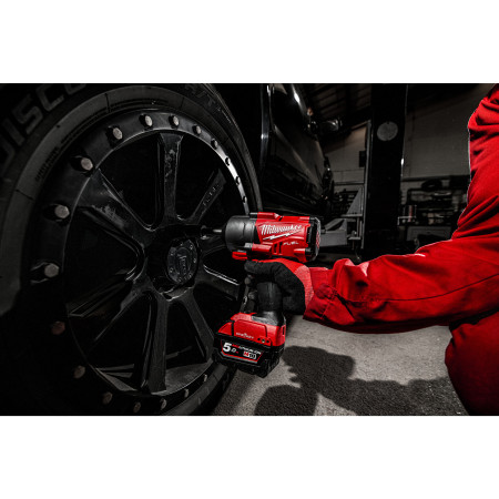 MILWAUKEE M18 FUEL™ ONE-KEY™ ½″ rázový utahovák s pojistným kroužkem a prodlouženým vřetenem 4933478405
