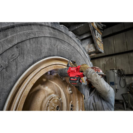 MILWAUKEE M18 FUEL™ ONE-KEY™ 1″ rázový utahovák D-rukojeť, pojistný kroužek a prodloužené vřeteno 4933471757