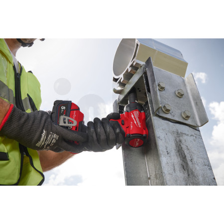 MILWAUKEE M18 ONEFIW2FC12-0X 1/2 kompaktní rázový utahovák s kontrolovaným točivým momentem 4933493412