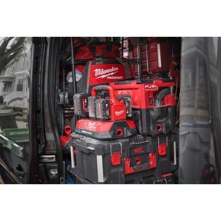 MILWAUKEE M18™ PACKOUT™ rychlonabíječka se šesti sloty 4932480163