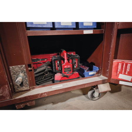 MILWAUKEE M18™ PACKOUT™ rychlonabíječka se šesti sloty 4932480163