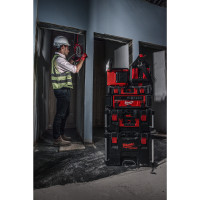 MILWAUKEE M18™ PACKOUT™ Prostorové světlo a nabíječka 4933479583