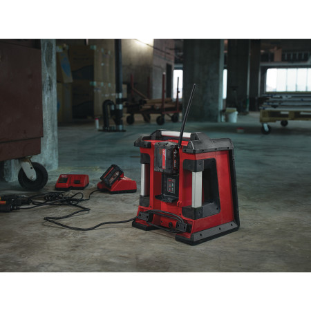 MILWAUKEE M18™ rádio/nabíječka Bluetooth® 4933446639