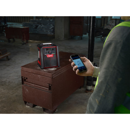 MILWAUKEE M18™ rádio/nabíječka Bluetooth® 4933446639