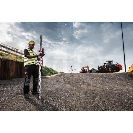 MILWAUKEE M18™ horizontální/vertikální rotační laser 1 200 m s automatickým duálním nastavením sklonu a funkcí ONE-KEY™ 49334932