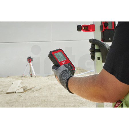 MILWAUKEE M18™ horizontální/vertikální rotační laser 1 200 m s automatickým duálním nastavením sklonu a funkcí ONE-KEY™ 49334932