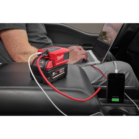 MILWAUKEE M18™ TOP-OFF mini nabíječka 4932499165