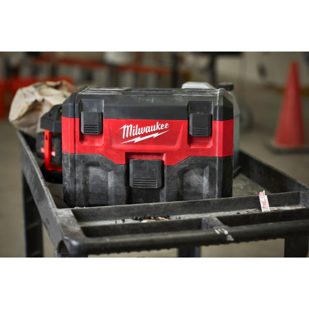 MILWAUKEE M18™ vysavač pro mokré i suché vysávání 4933464786