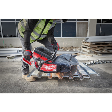 MILWAUKEE MX FUEL™ 350 mm rozbrušovací pila 4933479969