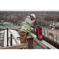 MILWAUKEE MXFCVHF-802 FUEL vysokofrekvenční vibrátor na beton, 2x Aku MXF XC608 + MXF SC 4933498133