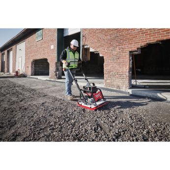 MILWAUKEE MX FUEL™ vibrační deska s nádrží na vodu 4933493270