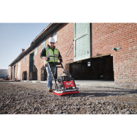 MILWAUKEE MX FUEL™ vibrační deska s nádrží na vodu 4933493270