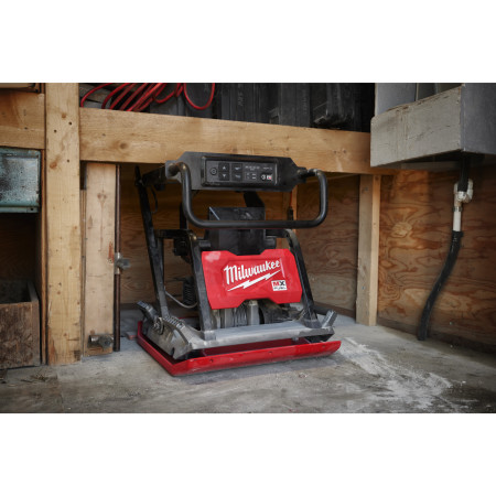MILWAUKEE MX FUEL™ vibrační deska 4933493269