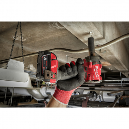 MILWAUKEE M18 FUEL™ ½″Kompaktní rázový utahovák s pojistným kroužkem 4933478443