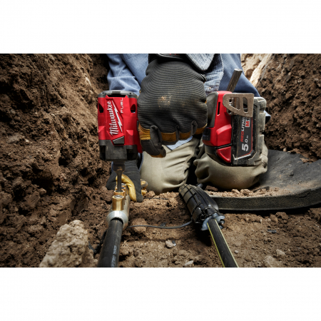 MILWAUKEE M18 FIW2F12-502X FUEL 1/2" Kompaktní rázový utahovák s pojistným kroužkem 4933478444