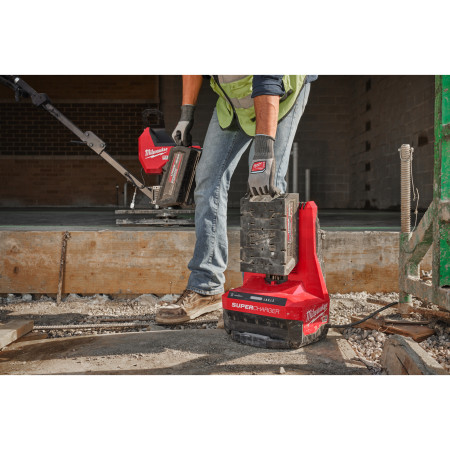 MILWAUKEE MX FUEL™ super nabíječka 4932492630