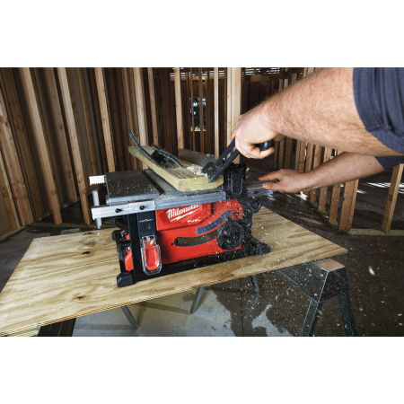 MILWAUKEE M18FTS210-121B - M18 FUEL™ ONE-KEY™ stolní pila 4933464225