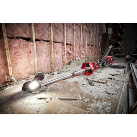 MILWAUKEE M18™ Vysoce výkonná stojanová svítilna s nabíječkou 4933478116