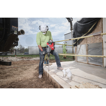 MILWAUKEE M18 FUEL™ 45 mm vrtací a bourací kladivo SDS-Max s ONE-KEY™ 4933493446