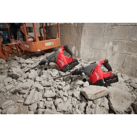 MILWAUKEE M18 FUEL™ 45 mm vrtací a bourací kladivo SDS-Max s ONE-KEY™ 4933493446