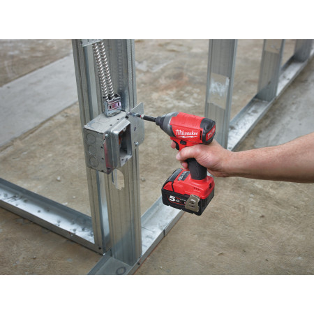 MILWAUKEE M18 FUEL™ 1/4˝ Šestihranný rázový utahovák 4933451255