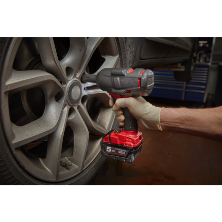 MILWAUKEE M18 FUEL™ ½″ rázový utahovák s pojistným kroužkem 4933459184