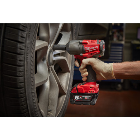 MILWAUKEE M18 FUEL™ ½″ rázový utahovák s pojistným kroužkem 4933459186