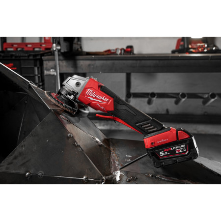 MILWAUKEE M18 FUEL™ ONE-KEY™ 115 mm úhlová bruska s kolébkovým spínačem 4933478432