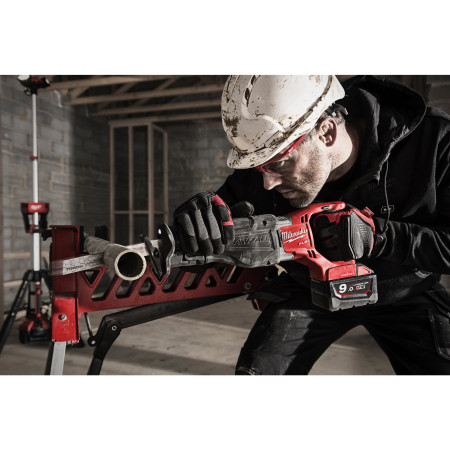 MILWAUKEE ONE-KEY™ FUEL™ SAWZALL® 4933464869