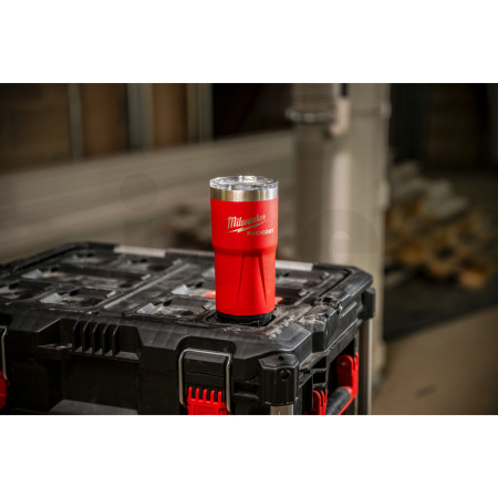 MILWAUKEE Hrnek PACKOUT™ 887 ml 4932479075