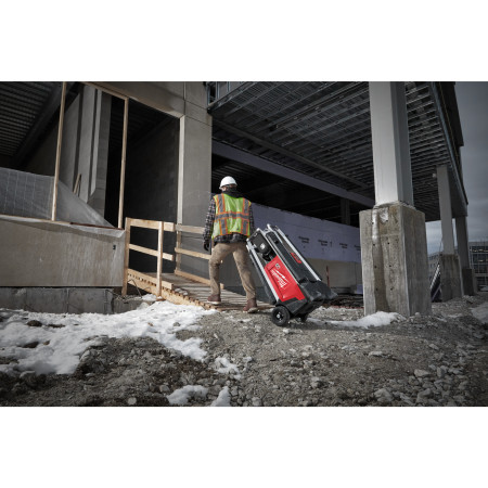 MILWAUKEE MX FUEL™ stožárové světlo 4933502173