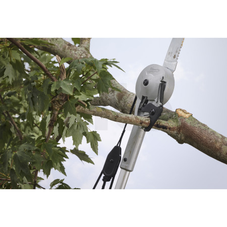 MILWAUKEE Ruční zahnutá teleskopická pila POLE SAW 2v1, tyčová pila a nůžky na větve 4932498626