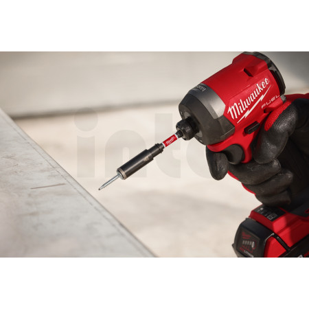MILWAUKEE Magnetický držák šroubovacích bitů, délka 75 mm, s funkcí zajištění šroubu 4932500396