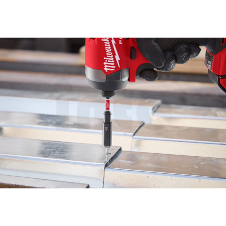 MILWAUKEE Magnetický držák šroubovacích bitů, délka 75 mm, s funkcí zajištění šroubu 4932500396