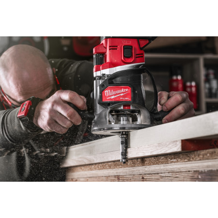 MILWAUKEE Šablonová a zarovnávací fréza s tvrdokovovými břity, stopka 12 mm, 19 / 110 mm – 1 ks 4932500947