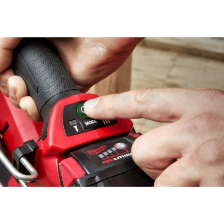 MILWAUKEE M18 FUEL™ 34° hřebíkovačka na kotevní hřebíky 4933471404