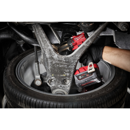 MILWAUKEE M18 FUEL™ ½″Kompaktní rázový utahovák s pojistným kroužkem 4933478443