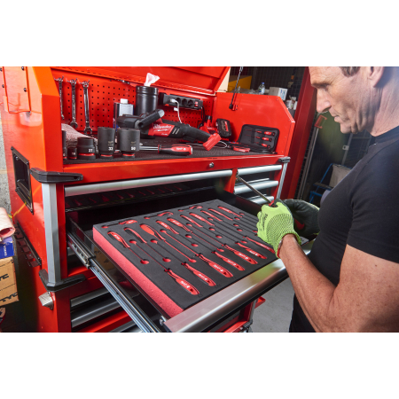 MILWAUKEE SRC46-1 46" / 117 cm vysokokapacitní dílenská ocelová skříň s 10 zásuvkami 4932478852