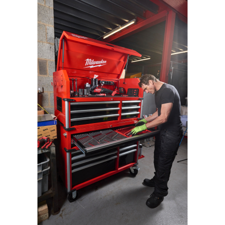 MILWAUKEE SRC46-1 46" / 117 cm vysokokapacitní dílenská ocelová skříň s 10 zásuvkami 4932478852