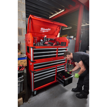 MILWAUKEE SRC46-1 46" / 117 cm vysokokapacitní dílenská ocelová skříň s 10 zásuvkami 4932478852