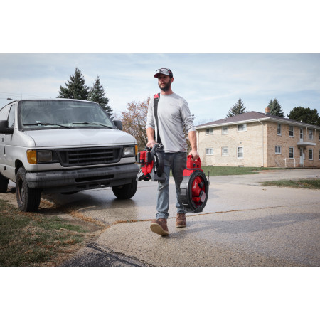 MILWAUKEE M12 HSFSM-602 vysokorychlostní čistič potrubí s ohebnou hřídelí, 2x baterie 6,0 Ah + nabíječka 4933498378