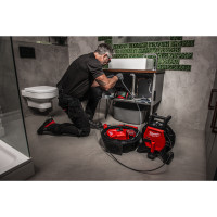 MILWAUKEE M12 HSFSM-602 vysokorychlostní čistič potrubí s ohebnou hřídelí, 2x baterie 6,0 Ah + nabíječka 4933498378