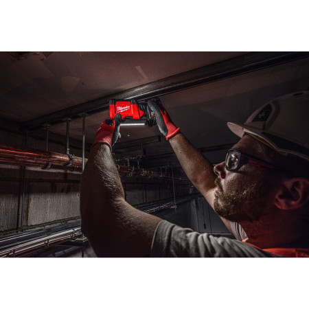 MILWAUKEE M12 Otočná svítilna 4933478226