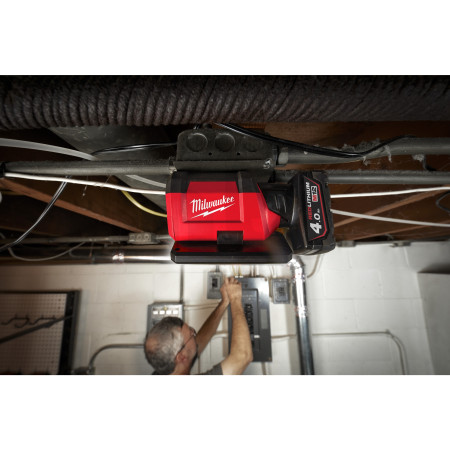 MILWAUKEE M12 Otočná svítilna 4933478226