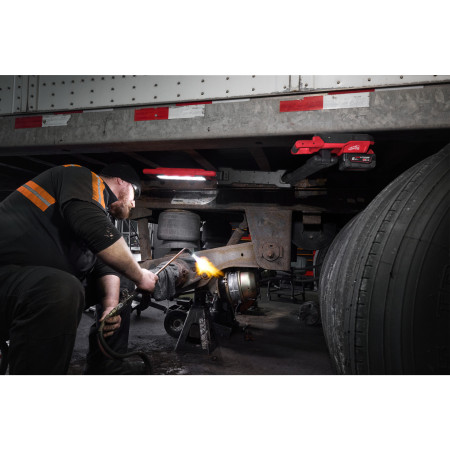 MILWAUKEE M18 ABL-0 svítilna s ramenem 4933498147