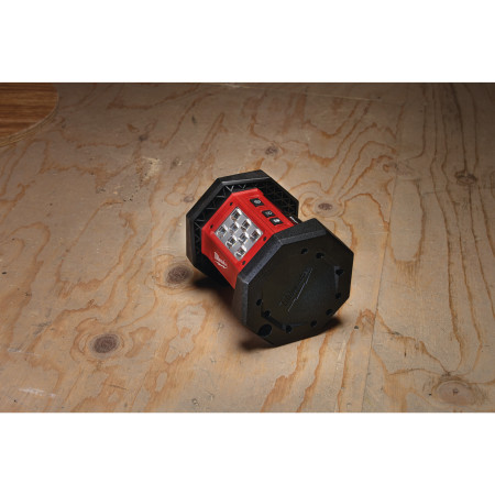 MILWAUKEE M18™ LED plošné světlo 4932430392