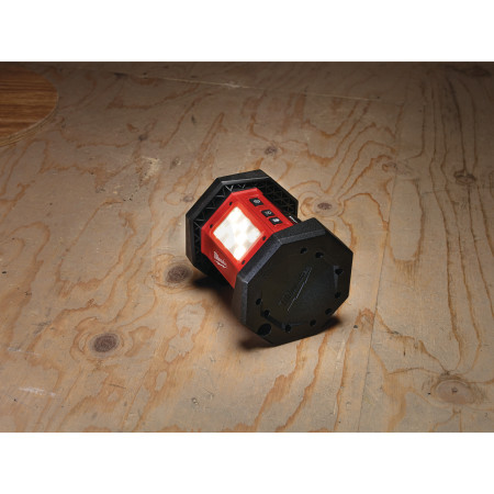 MILWAUKEE M18™ LED plošné světlo 4932430392